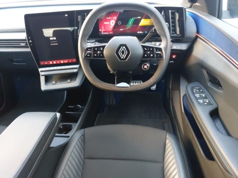 Used Renault Scenic E-Tech 2024 for sale - 77630474: Photo 7