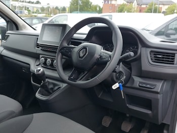 Used Renault Trafic 2024 for sale - 79055980: Photo