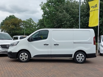 Used Renault Trafic 2024 for sale - 79055980: Photo