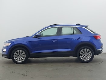 Used Volkswagen T-Roc 2020 for sale - 76571805: Photo