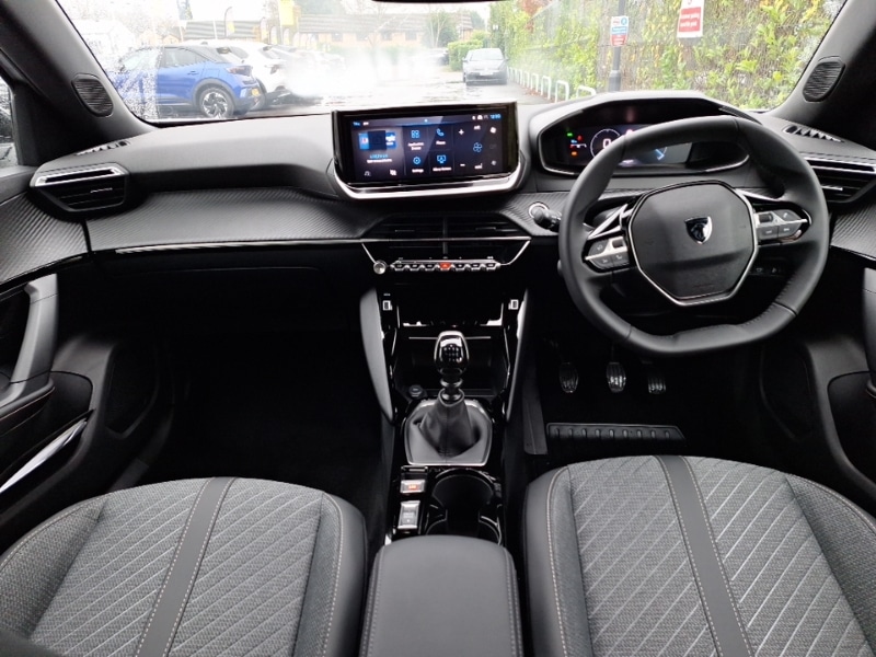 Used Peugeot 2008 2025 for sale - 76861427: Photo 2