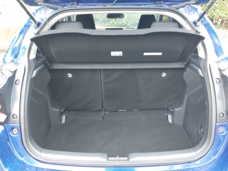Used Toyota Yaris 2021 for sale - 76135518: Photo 8