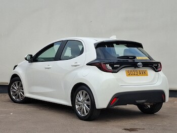 Used Toyota Yaris 2023 for sale - 77876993: Photo