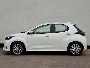 Used Toyota Yaris 2023 for sale - 77876993: Photo