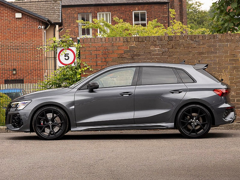 Used Audi RS3 2024 for sale - 77010977: Photo 4