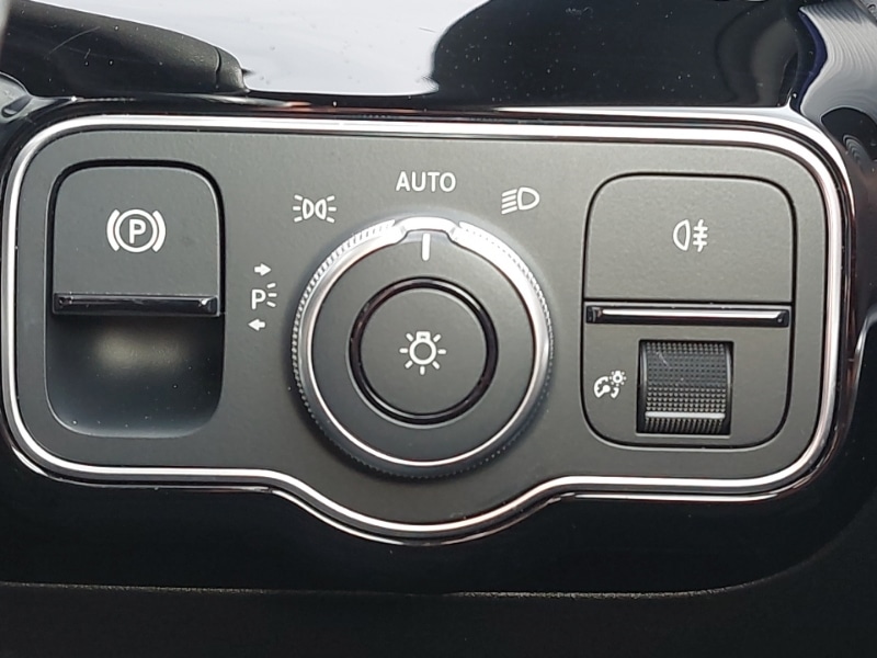 Used Mercedes-Benz A-Class 2022 for sale - 77969500: Photo 12