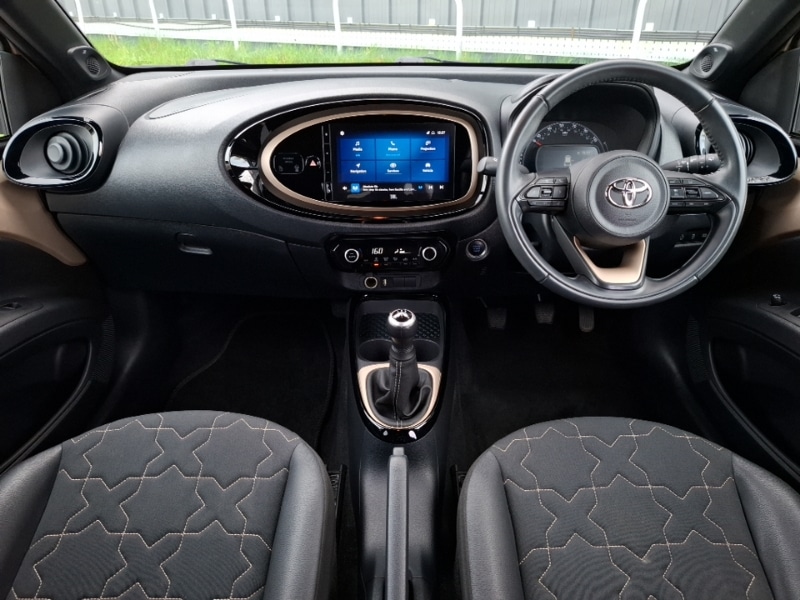 Used Toyota Aygo X 2022 for sale - 77987311: Photo 2