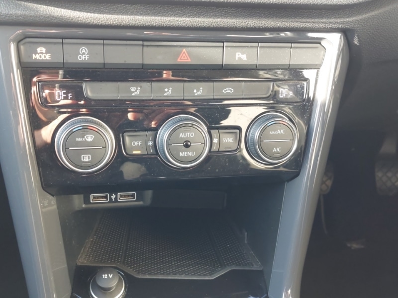 Used Volkswagen T-Roc 2020 for sale - 76506401: Photo 11