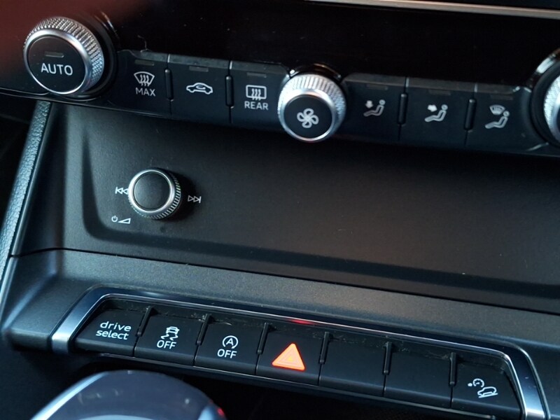 Used Audi Q3 2022 for sale - 76737790: Photo 10