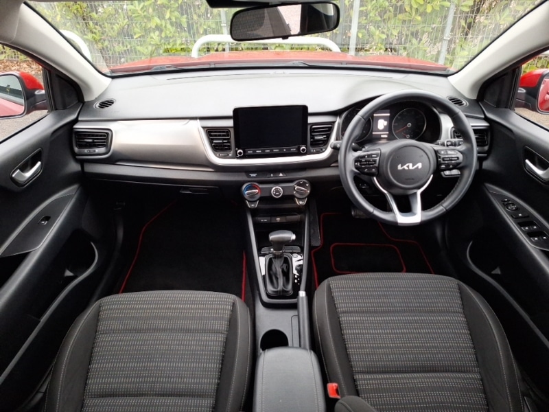 Used Kia Stonic 2021 for sale - 77611306: Photo 2