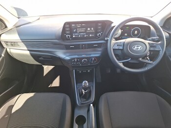 Used Hyundai i20 2024 for sale - 78635402: Photo