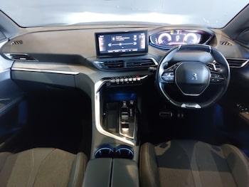 Used Peugeot 5008 2023 for sale - 79342880: Photo