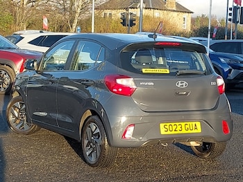 Used Hyundai i10 2023 for sale - 77190201: Photo