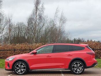 Used Ford Focus 2022 for sale - 77752475: Photo