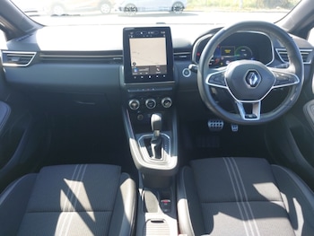 Used Renault Clio 2023 for sale - 79367768: Photo