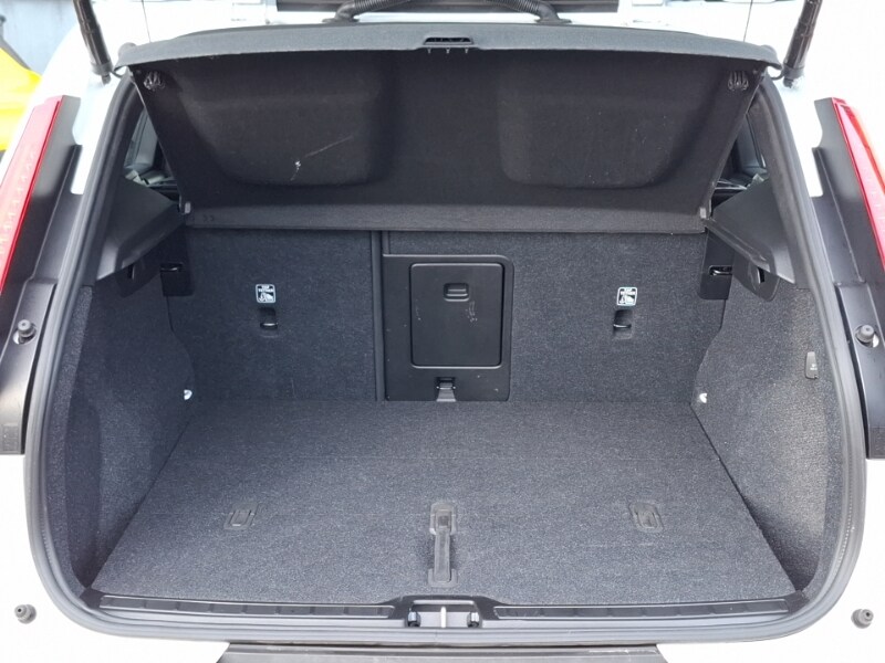 Used Volvo XC40 2024 for sale - 77184513: Photo 8