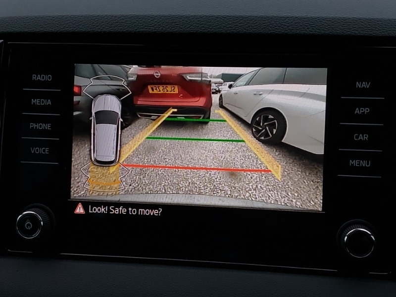 Used Skoda Karoq 2024 for sale - 77624142: Photo 10