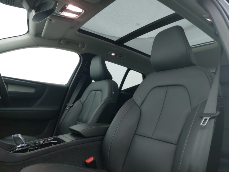 Used Volvo XC40 2024 for sale - 76506567: Photo 12