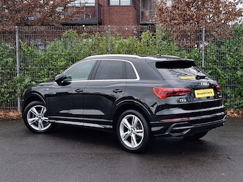 Used Audi Q3 2021 for sale - 76987477: Photo
