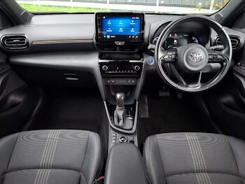 Used Toyota Yaris Cross 2022 for sale - 76770924: Photo