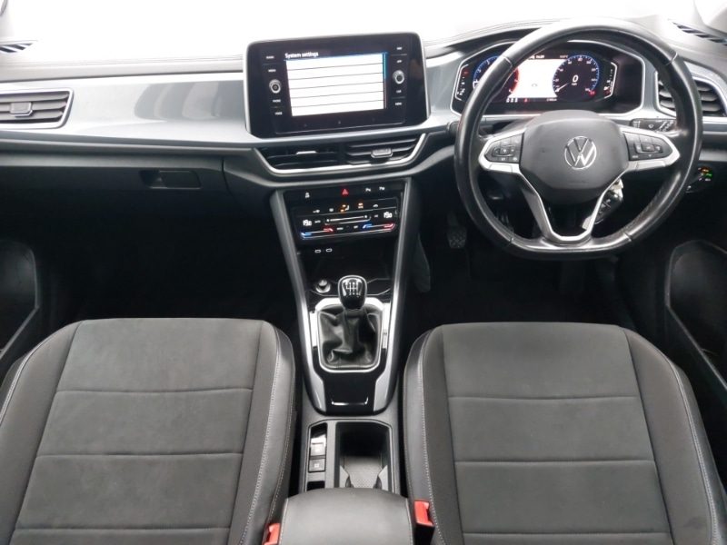 Used Volkswagen T-Roc 2022 for sale - 76838626: Photo 2