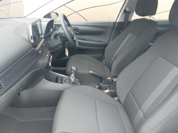 Used Hyundai KONA 2025 for sale - 76272665: Photo 5