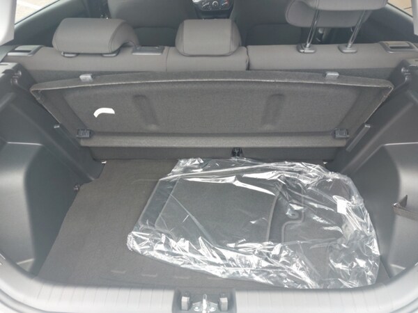 Used Hyundai KONA 2025 for sale - 76272665: Photo 8