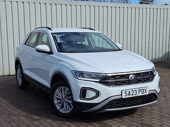 Used Volkswagen T-Roc 2023 for sale - 78152125: Photo