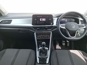 Used Volkswagen T-Roc 2023 for sale - 78152125: Photo