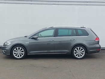 Used Volkswagen Golf 2020 for sale - 79406140: Photo