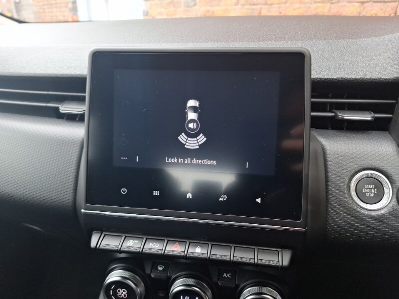 Used Renault Clio 2022 for sale - 76861214: Photo 11