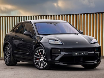 Used Porsche Macan 2025 for sale - 77624501: Photo