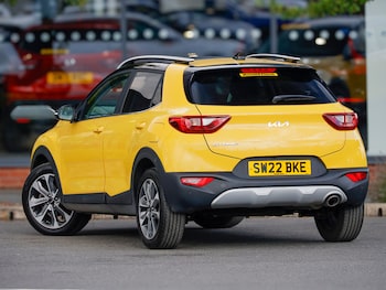 Used Kia Stonic 2022 for sale - 75701767: Photo