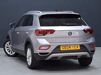Used Volkswagen T-Roc 2024 for sale - 78872924: Photo