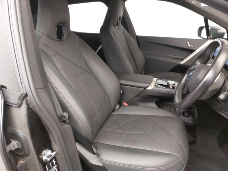 Used BMW iX 2023 for sale - 77876937: Photo 11