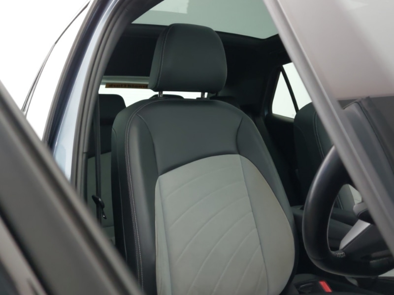 Used Volkswagen ID.3 2023 for sale - 77923578: Photo 12