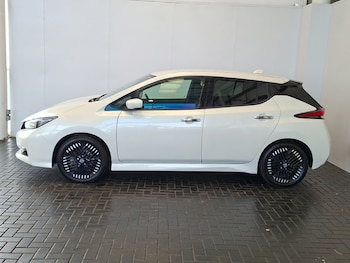 Used Nissan Leaf 2023 for sale - 79347810: Photo