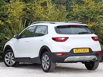 Used Kia Stonic 2023 for sale - 78510015: Photo