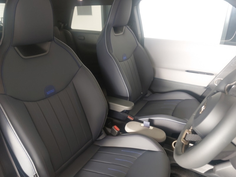 Used MINI Cooper 2025 for sale - 77253237: Photo 11