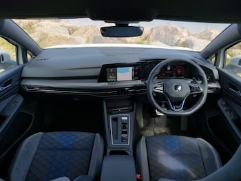Used Volkswagen Golf 2021 for sale - 75652133: Photo
