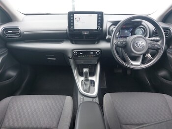 Used Toyota Yaris 2023 for sale - 78945917: Photo
