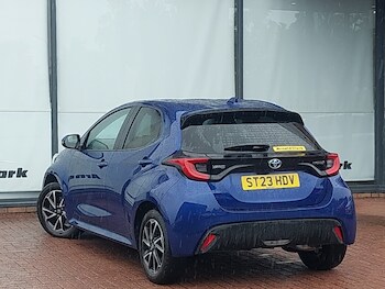 Used Toyota Yaris 2023 for sale - 78945917: Photo