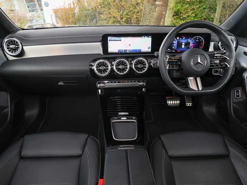 Used Mercedes-Benz CLA 2024 for sale - 78080280: Photo 2