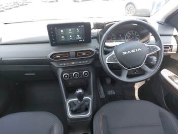 Used Dacia Sandero Stepway 2023 for sale - 79231141: Photo