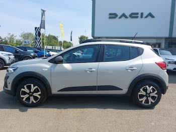 Used Dacia Sandero Stepway 2023 for sale - 79231141: Photo