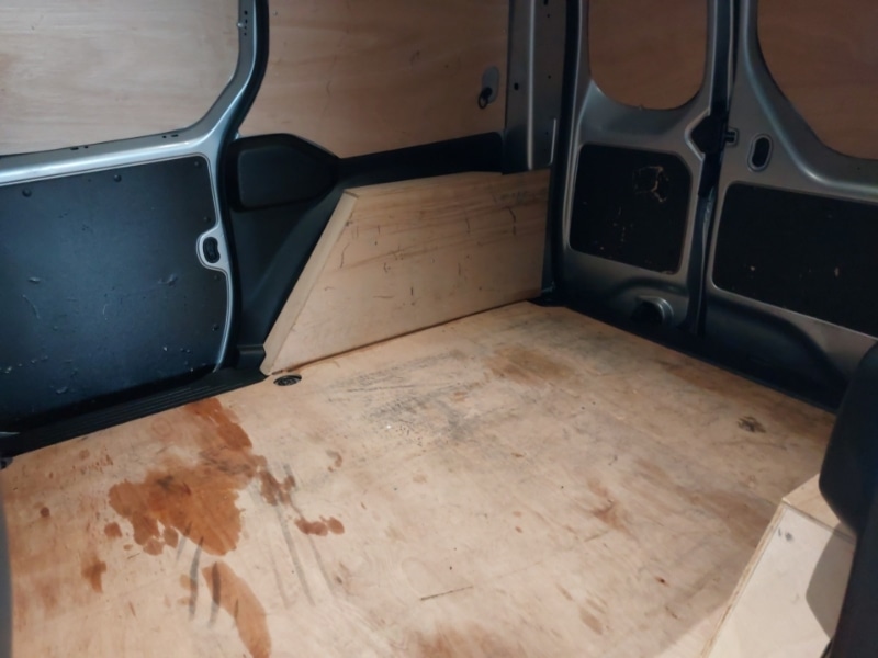 Used Renault Kangoo 2024 for sale - 76511315: Photo 6