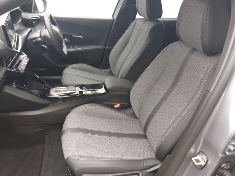 Used Peugeot 2008 2024 for sale - 78099640: Photo 5