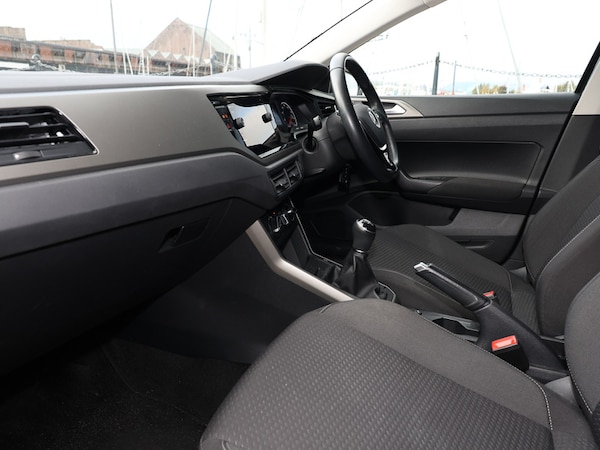 Used Volkswagen Polo 2021 for sale - 76298050: Photo 2