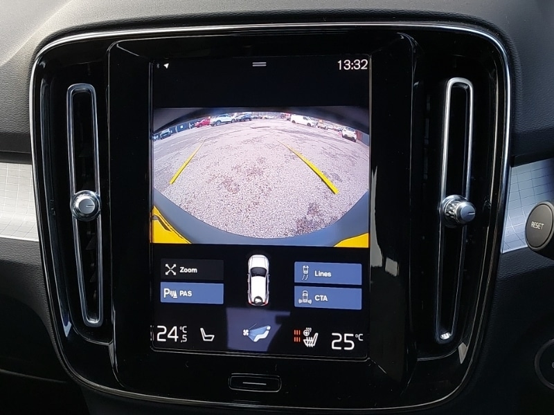 Used Volvo XC40 2023 for sale - 77405875: Photo 11