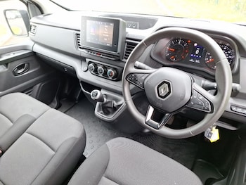 Used Renault Trafic 2024 for sale - 79242621: Photo